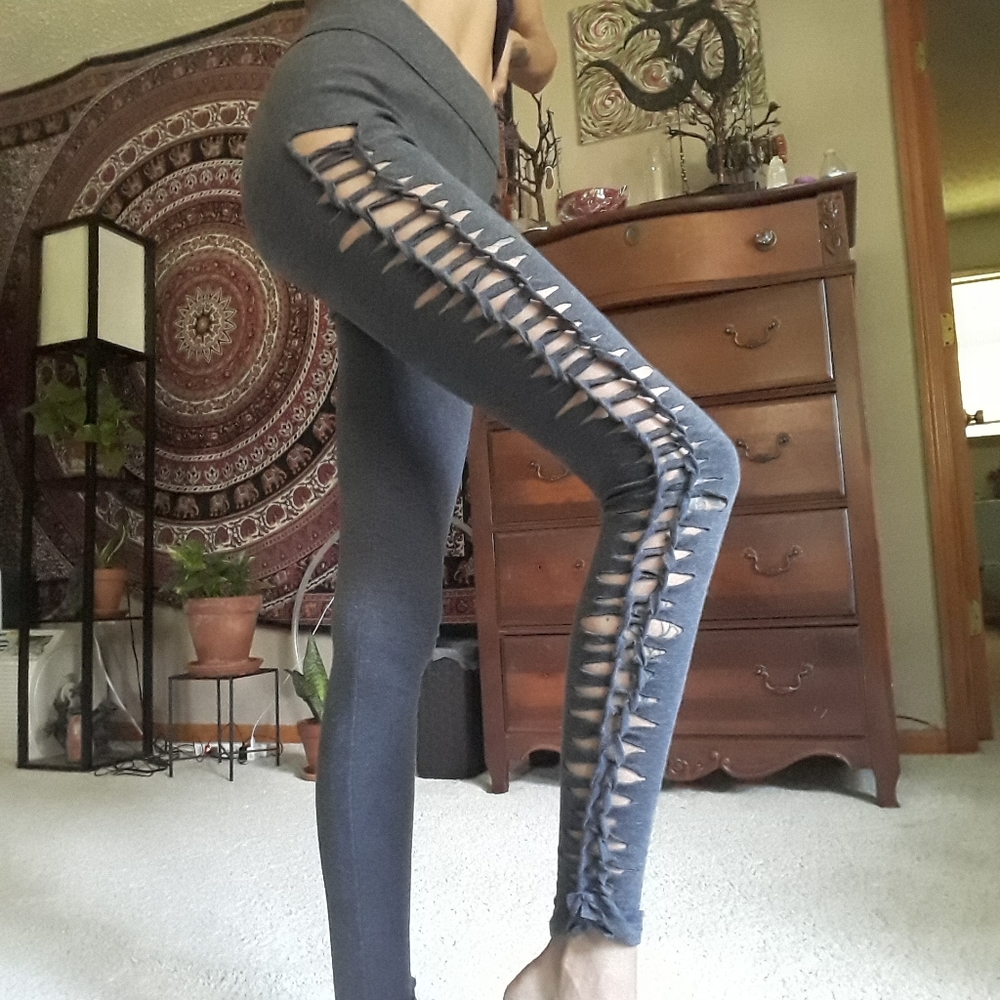 Slitweave leggings